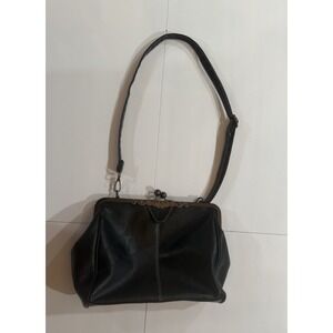 Black Patchwork Leather Kiss Lock Shoulder Bag Adjustable Strap Vintage Style